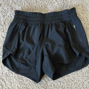 Lululemon tracker shorts